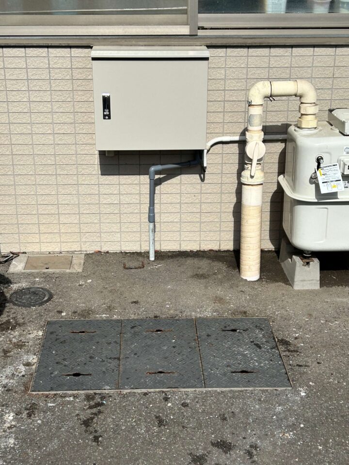 グリストラップの詰まり・悪臭対策で清掃業者の依頼頻度減（神奈川県横浜市介護施設）の画像